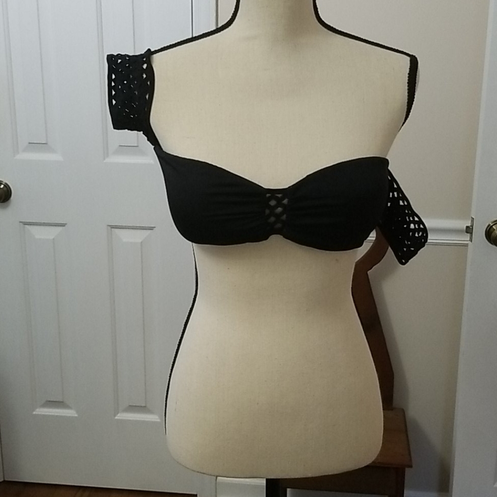 Beach Bunny Presley Bikini Top